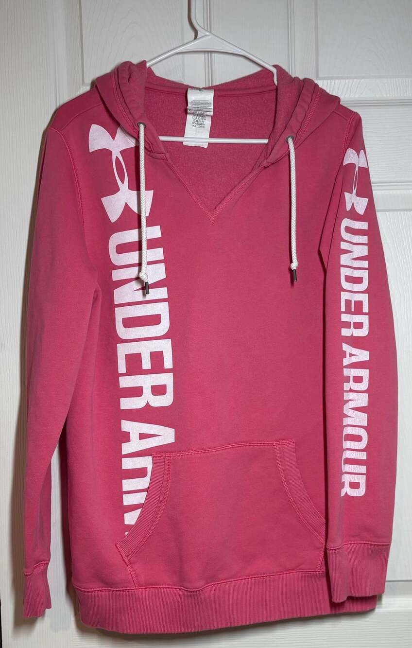 Under Armour Women loose fit hometown Pullover hoodie fuchsia 1260509 660 sz L